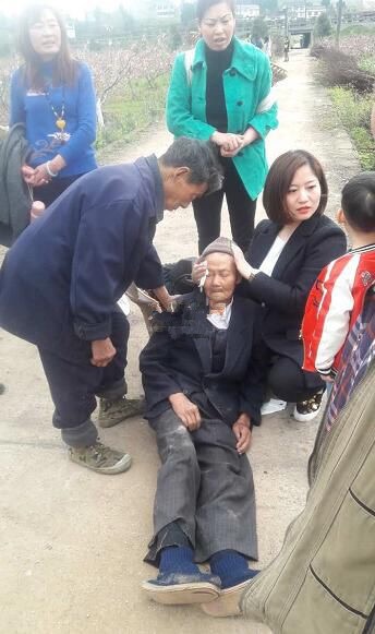 ��Ժ��ʿ·�߾���ˤ�����ˣ�ů���¼�����������